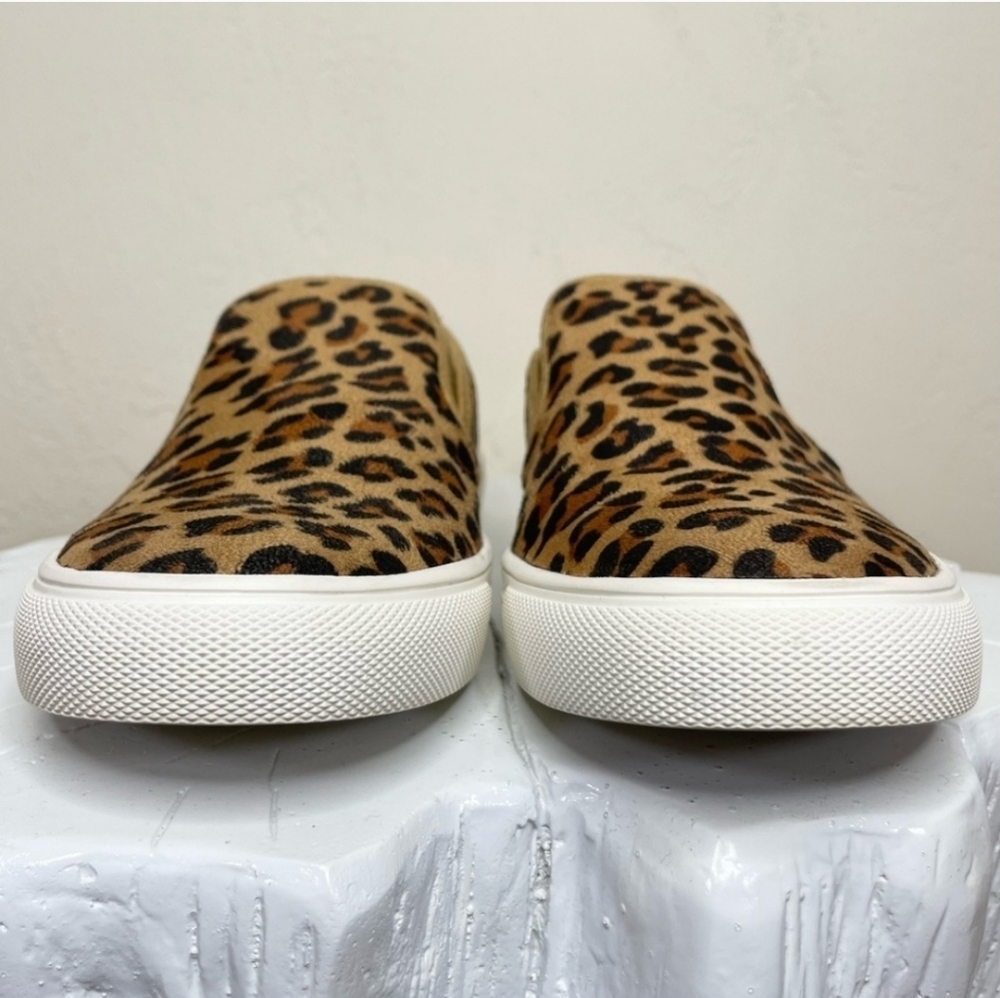 π£ Boutique by Corkys Leopard π Print Jungle Slip On Sneaker Size 7 π - Picture 2 of 9